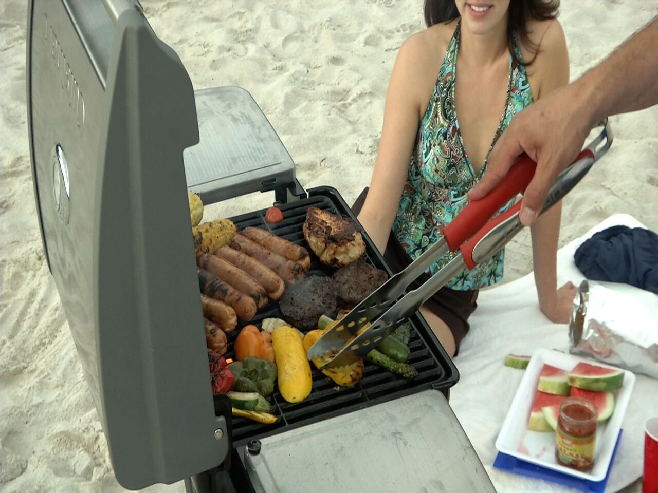 Cuisinart CGG-240 All Foods Roll-Away Gas Grill